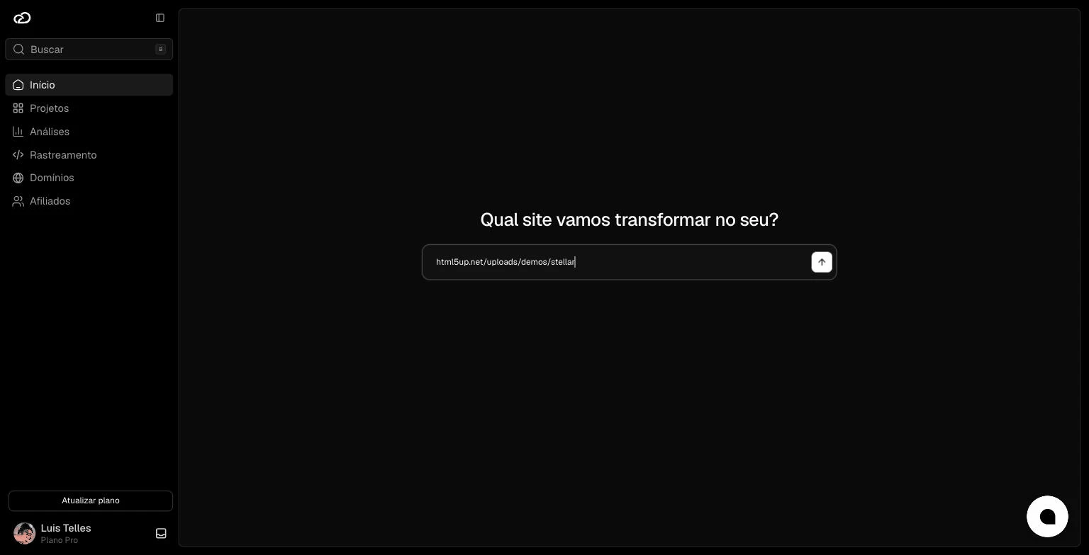Painel da Arktrix com o link de um site colado no campo de clonagem